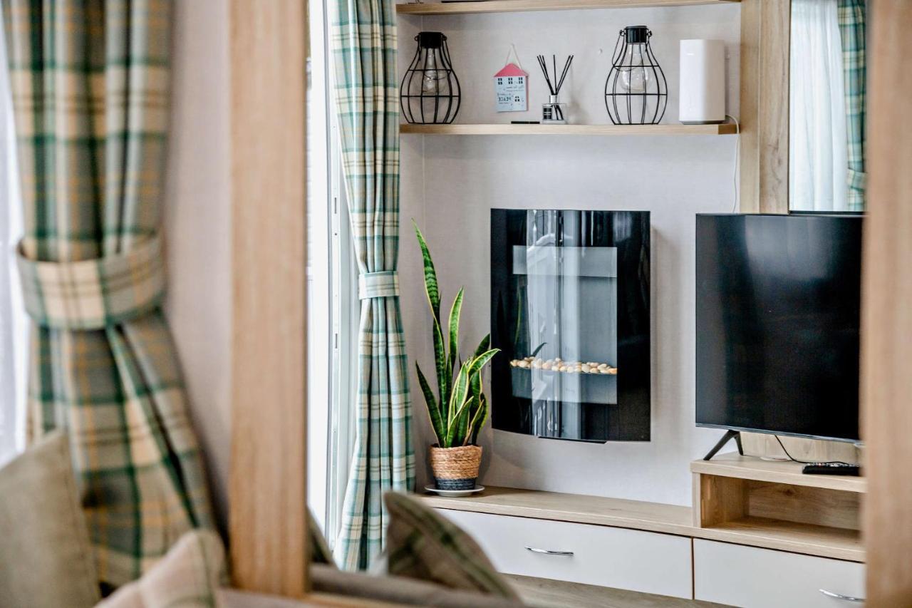 Sea La Vie Lodge, Rockley Park Holiday Park, Poole, Dorset 외부 사진