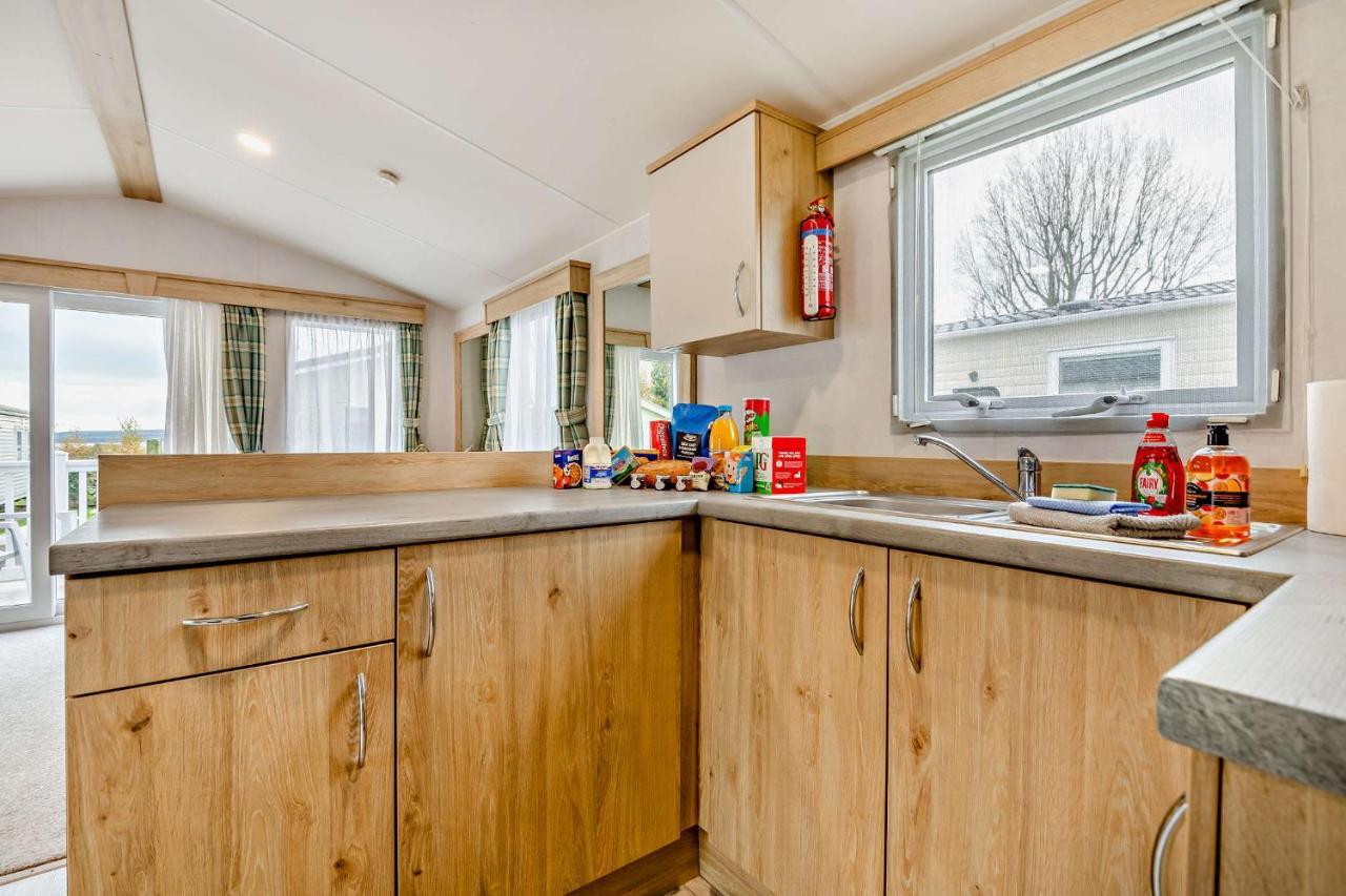 Sea La Vie Lodge, Rockley Park Holiday Park, Poole, Dorset 외부 사진